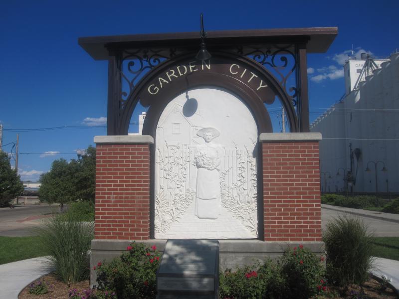  Garden City, K S, welcome sign I M G 5933