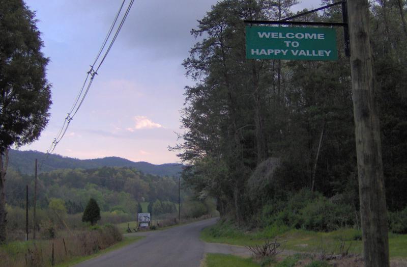  Happy-valley-entrance-tn1