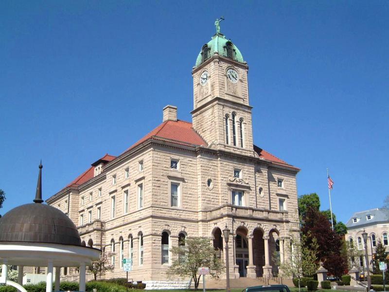  Rockingham County Courthouse